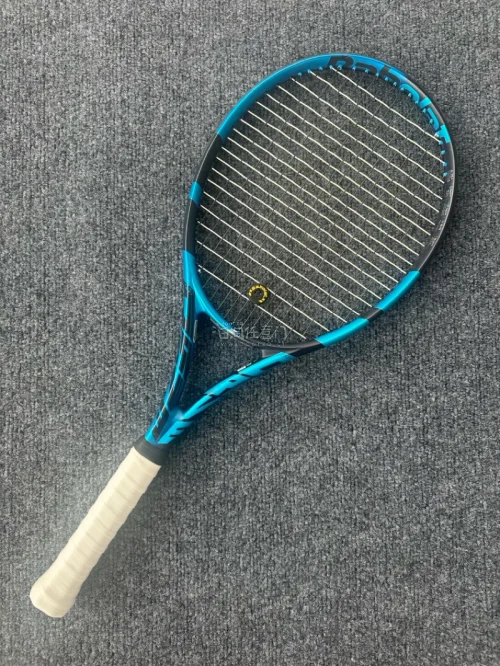 这次买到了babolat PD tour ，315克100拍面2号柄，成色不错，选了EMS物流，10天到手，完美闭环