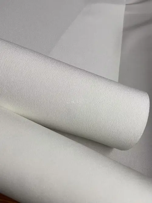 收到了超大一个箱子，布料的盒子没有破损，布料本体也很好。特别特别大一卷布料啊，质感也比想象的好，竹蜻蜓的运费也比想的低