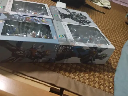 
终于在挖煤姬一次性收齐三款普色figma古立特，圆了我很久以来的收藏心愿！作为SSSS.GRIDMAN的忠实粉丝，这三款普色一直是我清单里的目标，国内现货价格偏高，对比之后选择在挖煤姬蹲日雅中古货源，整体体验完全超出预期。
 
下单之后代拍响应速度很快，卖家商品描...