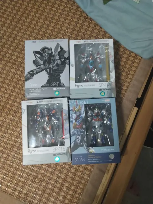 
终于在挖煤姬一次性收齐三款普色figma古立特，圆了我很久以来的收藏心愿！作为SSSS.GRIDMAN的忠实粉丝，这三款普色一直是我清单里的目标，国内现货价格偏高，对比之后选择在挖煤姬蹲日雅中古货源，整体体验完全超出预期。
 
下单之后代拍响应速度很快，卖家商品描...