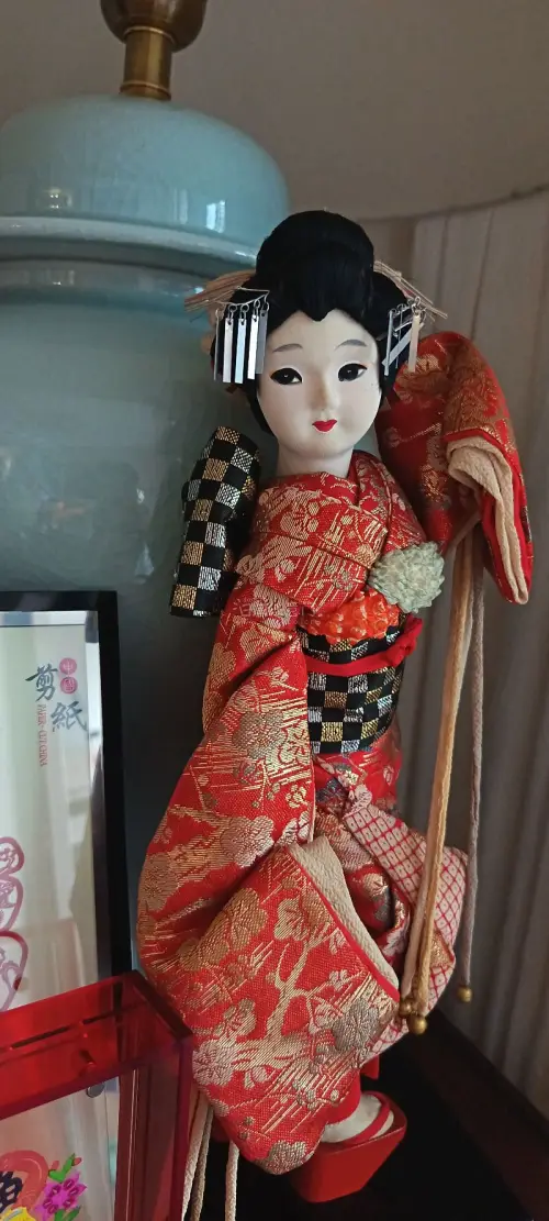在挖掘姬（挖煤姬）的这次购物体验真的超出预期！入手的娃娃软萌可爱，手感软糯，做工细节精致，实物甚至比图片还要好看。最让我安心的是平台的打包，包装得特别严实，里三层外三层，娃娃在长途运输中完好无损，一点磕碰都没有。物流速度也比想象中快很多，整个下单到收货流程非常省心。...