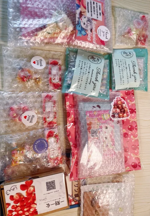 又又又又一次海淘安全下车啦。这一单也收获了许多小可爱。不知不觉用了挖煤机已经一年多了 从初级v1一路买买买到v10。从小白到王者 挖煤机真的给我省了好多钱！邮费非常划算良心 二次称重还会退还邮费 非常好用的海淘app 希望继续做大做强！会继续支持用下去的！