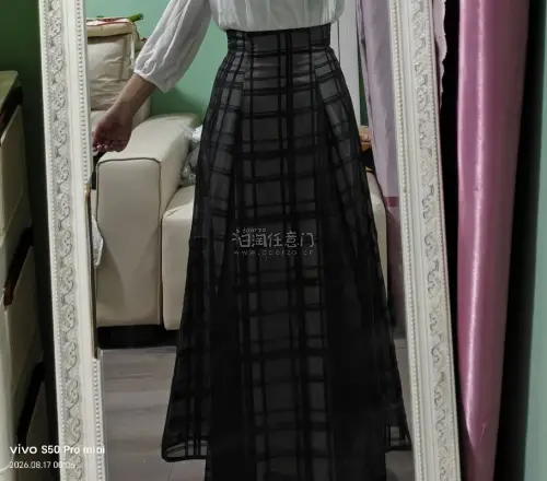 掐腰效果很棒，穿上立马瘦五斤，比较好搭配，秋冬可以配毛衣，春夏配小衬衫都可，日常通勤多个场景基本都能满足，总而言之非常美萌
