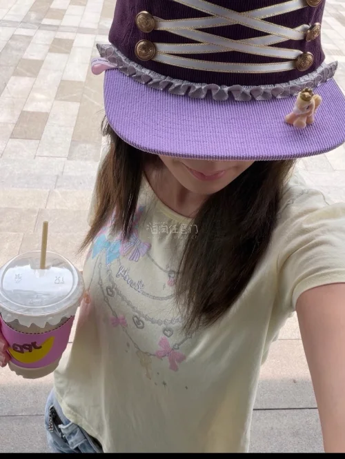 分享我在挖煤姬淘到的几件中古服饰！这次终于收到我蹲了一阵子的日牌订单，里面有 Emily Temple Cute、BABY DOLL、mezzo piano 等几件，这次订单整体都是我很喜欢的那种日系复古少女感，Emily Temple Cute的糖果柄半裙很适合搭...