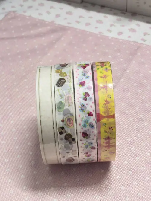 这次海淘收到的一批古早opp胶带真的很惊喜！波点蕾丝、甜点、草莓、轻松熊、维尼这些款式都超级戳我。
品相都很不错，没有漏发，胶带图案复古又可爱，很适合做手帐、贴封口贴。仓库入库和整体转运流程都很顺畅，体验很好，喜欢古早胶带的同好可以多多蹲蹲煤炉，很容易淘到美丽宝贝。...