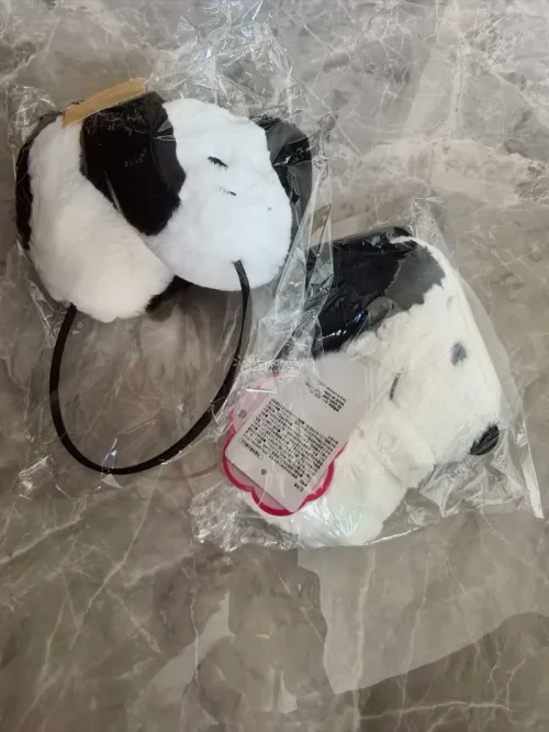 一定要看商品有没有竹蜻蜓标签 不是所有毛绒都可以竹蜻蜓 这次两个都不能走竹蜻蜓走了ems 运费伤不起 不过东西打包得很好 非常可爱！满意！形象的正面 抽象的侧面wwwwww