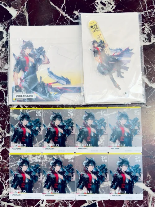 挖煤姬的商品更新、代切速度都非常快，已经使用这个平台五年，作为一个单机切煤人一直很放心使用。
这次切煤主要是切一些明日方舟：终末地在日本新出的GIGO联动谷。
物流选用了EMS，从日本发货的第4天就平安到家。