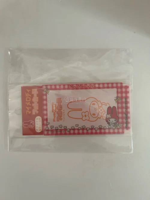 挖到超喜欢的美乐蒂蘑菇小屋！实物成色很好，配件齐全，细节完整无损。品相超出预期，童年动画同款小房子圆梦啦。包装稳妥没有磕碰，海淘整体体验顺畅，收藏起来刚刚好，非常满意这次淘货！