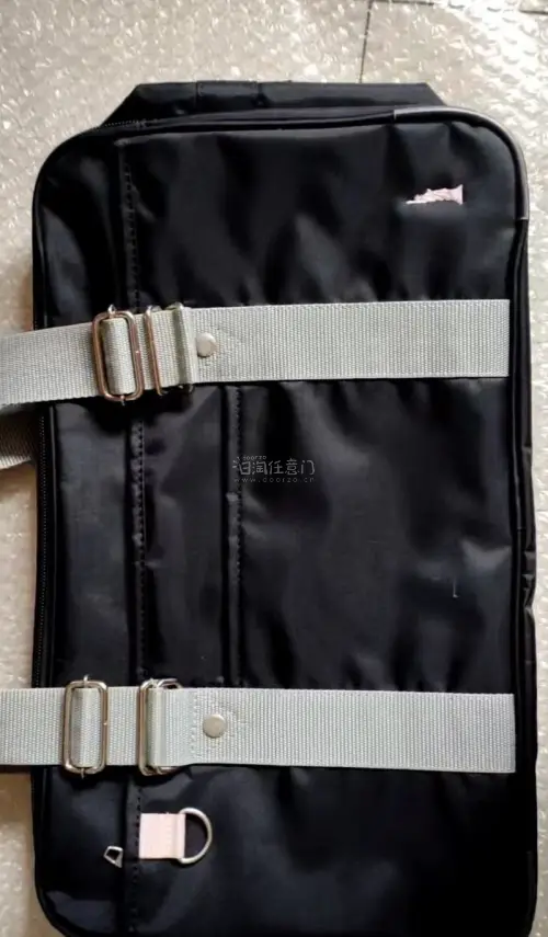 终于入手心心念念的EASTBOY制服包