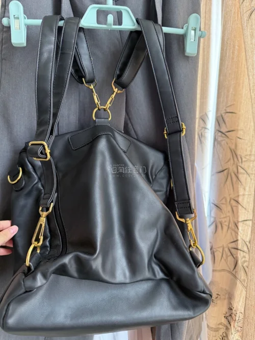 挖煤姬海淘体验满分！商品成色符合预期，包包衣物都保存得很好。物流速度在线，包装严实保护到位。平台操作简单，善用关键词和价格排序很容易捡漏好价，新手友好，券也很多，以后海淘就认准这里！
