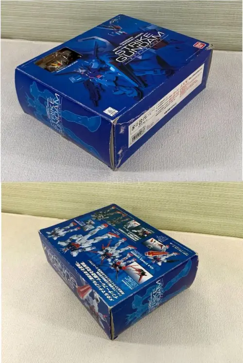 本次海淘入手的是万代2003年出品的CHOGOKIN METAL MATERIAL MODEL（CMMM）空装强袭高达，出自《机动战士高达SEED》。
该系列是万代早年的超合金产品线，主打金属内构骨架，外甲为塑料件，盒体开窗可以直接展示头部与部分金属骨架，是SEED...