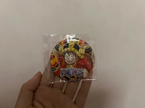 合单的时间稍微有点慢了，不过箱子运回来的时候很完整，没有破损，路飞和佐助都很可爱，包装的也比较好，不错的体验