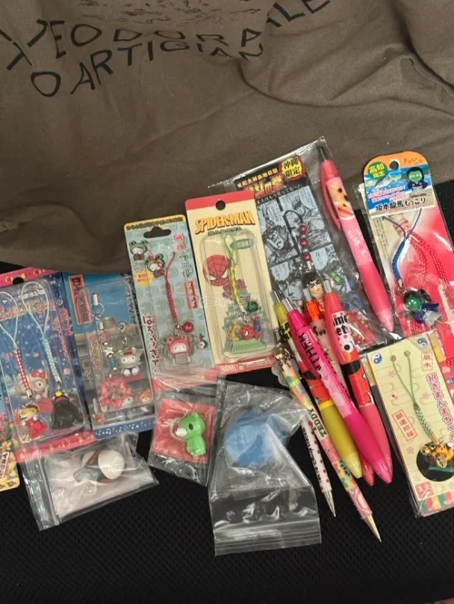 挖煤姬订单分享来也！这次切了些古早玩具，走的还是竹蜻蜓路线，合单速度很快，物流速度也非常快，运费也特别便宜，还经常有优惠券和积分活动，体验感很好，很完美的一次海淘！