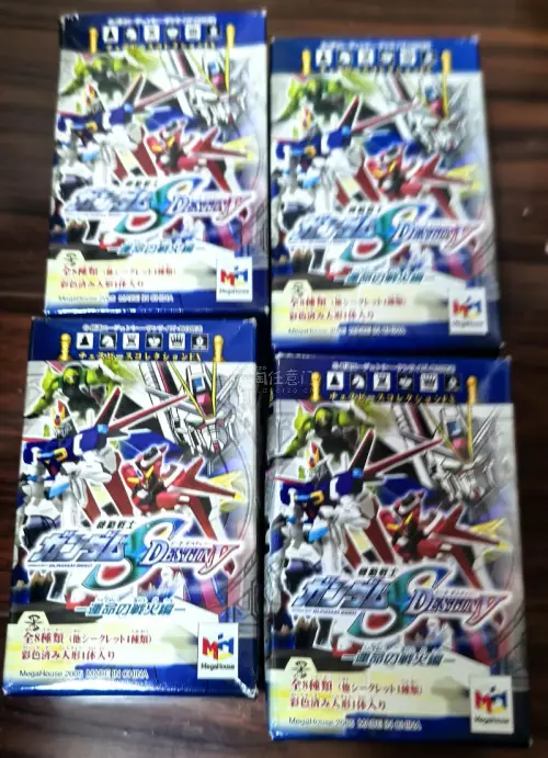 hg足球联赛和棒球联赛的限定版本是真的多，国内价格也因为货少而居高不下，这次淘到两盒，价格便宜了不少，盒况也还不错，虽然是hg细节不多，但是封绘放一起确实好看。
还有散货的象棋盒蛋，性价比拉满，国内直播间开盲也不算便宜哦～