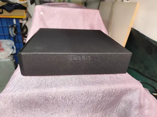 这个设备比较轻，收到货外观还好， 没有变形。 提醒大家选购时，超过10kg的设备要物流加固。 降低运输损坏风险