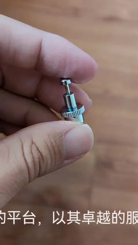 日淘任意门，这一创新性的平台，以其卓越的服务和丰富的商品资源，赢得了广大消费者的喜爱与信赖。它不仅仅是一个购物渠道，更是一个连接全球好物的桥梁，让消费者在指尖轻触间，便能探索到世界各地的精致商品。
快门增高按钮（也称快门按钮延长器或快门增高帽）是一种安装在相机原有快...