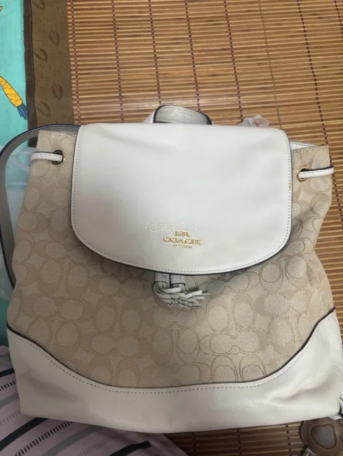 这次在挖煤姬海淘体验很不错，下单流程简单易懂，商品包装保护得很到位。收到的彩妆、小裙子还有包包成色都很满意，实物和图片描述基本一致。物流整体速度可以，客服响应及时，转运服务省心，海淘选这里很安心，后续还会继续回购。