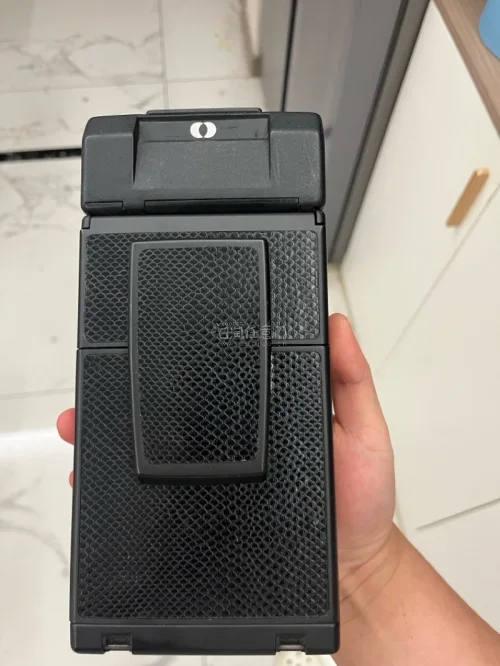 一直都很喜欢宝丽来，在挖煤姬终于买到这一款机器50多年的宝丽来机器。尼康F2也是机械胶片机的巅峰之作。