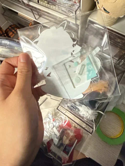 对比好几家转运，最终一直锁定挖煤姬。一站式代拍转运很省心，煤炉、骏河屋货源齐全，中文界面对海淘小白十分友好。仓库打包防护到位，加固服务物超所值，贵重周边到手状态都很好。仓储周期充足，可以分批下单统一合箱，省下不少运费。多条物流线路可选，清关整体顺畅，客服耐心解答疑问...