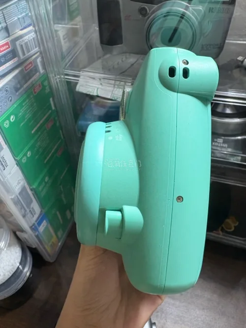 第一次海淘拍立得 安全下车啦！三台机子都很新功能也一切都正常，寄的是海运，运费很划算，历经32天，到我手中啦！非常喜欢，还会继续淘机子，真的很划算，感谢，挖煤姬这个平台