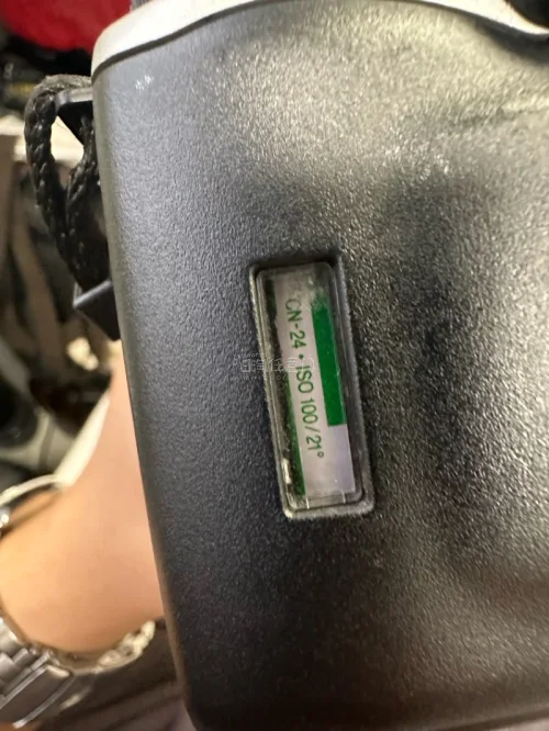 第一次买到美能达的自动对焦sweet 系列，成色不错，而且对焦功能完好，还带有镜头。很划算也很新，还会继续购买淘货