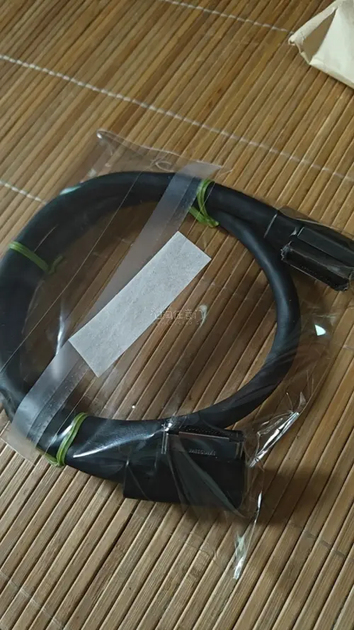 物品早上收到，中午回来打开包装一瞅不错啊！包装得挺好的，线材也很新。长度也合我意！整过购物过程挺好的，从日本回来时间上比以前快了。跟国内比的话物品质量好很多，价格也有优势。最关键的是服务质量比国家某鱼好，没有乱七八糟的人和事。也没有到手刀啊什么滴！购物过程让人舒畅。...