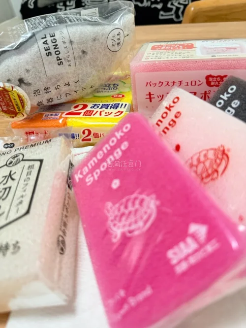 因为太漂亮所以决定一定要拥有的海绵！又一起买了很多  比较轻再加上各种优惠劵积分运费超级低！！物流也很快！！！好评好评！！因为可爱的海绵爱上洗碗，心情不好的时候很解压！