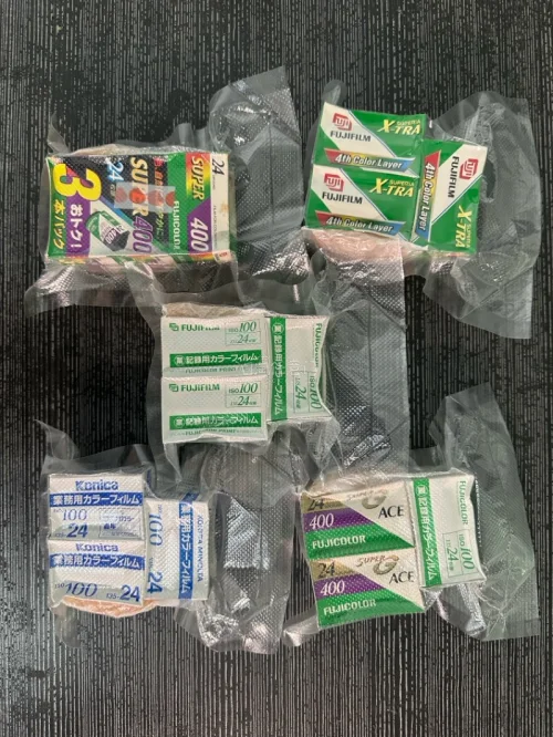 第一次海淘，买了好多卷，加上运费和关税挺划算的，第二单买了胶卷和双反还在路上，坐等到货。快快快，还会继续回购