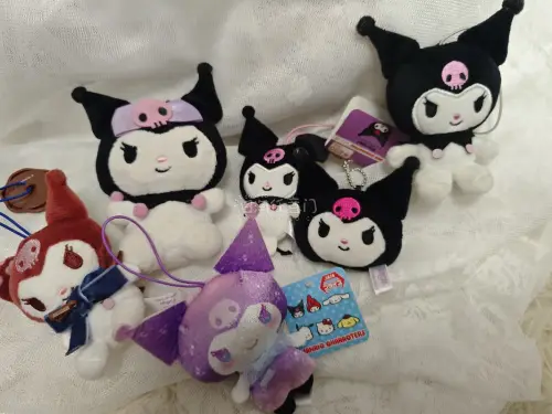 这次入手了好几只三丽鸥中古毛绒挂件，库洛米、Hello Kitty都有，品相都很不错。挖煤姬整个下单、入库、合单转运流程顺畅，包裹打包防护到位，到手玩偶完好无损。查询物流也很方便，海淘中古玩具体验感很好，以后还会继续在这里挖煤。