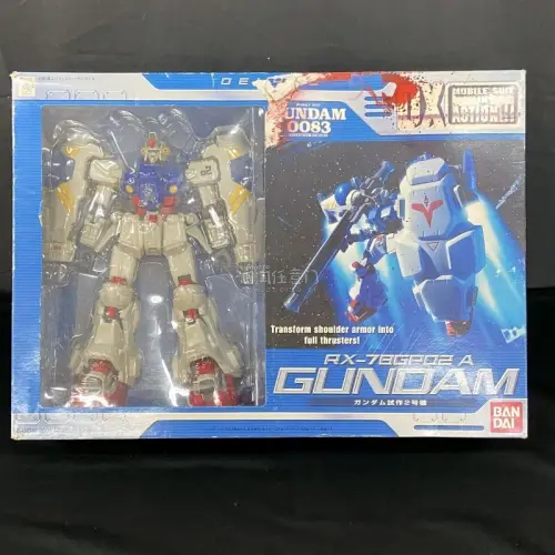这款是万代2001年推出的DX MIA系列RX‑78‑GP02A高达试作2号机，出自OVA《机动战士高达0083 星尘的回忆》。
GP02A是故事里搭载战术核弹的特型机体，拥有厚重的肩部推进装甲，是高达0083中极具代表性的机体。DX MIA为大型可动成品线，区别于...