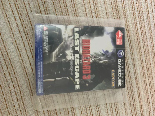 20多年前出品的NGC全新NGC版Biohazard3确实不多了，这次收到很开心，老游戏值得收一个，感谢平台！赞赞赞
