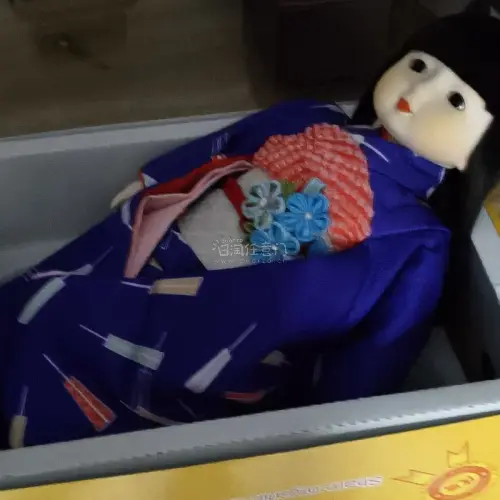 客服态度温和专业，咨询问题回复迅速，各项运费标价一目了然，没有隐藏费用。平台物流渠道选择丰富，物流信息实时更新，随时随地可以查看包裹动向。海淘易碎手作最担心运输损坏，挖煤姬完善的防护措施让人十分安心。致力于收集日式手作的同好可以放心冲，体验感绝佳，后续淘藏品我还会继...