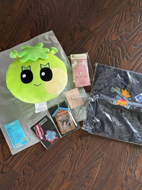 三次收到的外箱都是非常完好的，碰到的樱花妹也是都不错，目前没有错发漏发，包装也算安全整洁，还有手写小卡片。希望自己的切煤运气一直这样好下去。
这次有遇到没有“竹蜻蜓”标识的，但其实能看出来原包装未拆以及有标签，所以工单申请了一下竹蜻蜓解禁，很快就成功了。