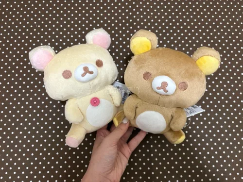 在挖煤姬上蹲到一大箱品相非常好的轻松熊玩偶，卖家实拍图超细致，价格比国内代购划算太多！这次用挖煤姬试水，操作比我想的简单多了，页面清晰，各项费用一目了然，物流全程实时跟踪，海淘小白也能轻松上手。竹蜻蜓一周多就收到货，箱子包裹得严严实实，拆开快递瞬间幸福感拉满。现在天...