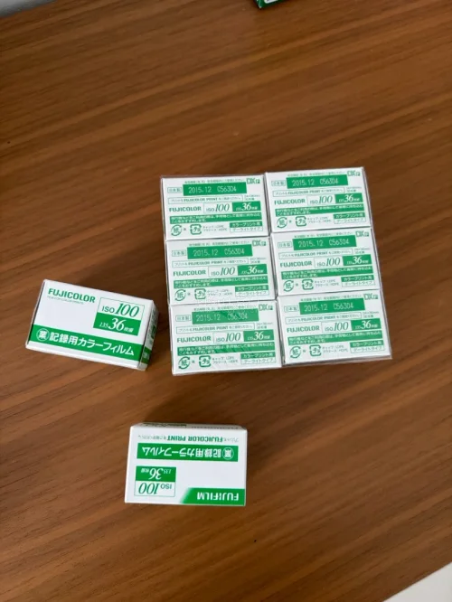 前后物流10天左右
保存不错，已经拍了一卷，按照80iso拍摄+0.6曝光
扫描后出片正常，色彩浓郁。当然了这么多卷不一定每一卷都没问题，海淘胶卷也是个开盲盒的过程，要做好心理准备。