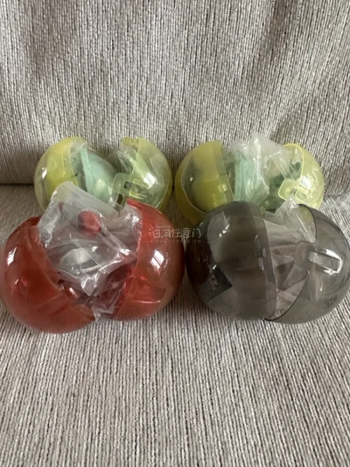 这次在挖煤姬平台上买了几个奥特曼发光扭蛋  都是全新未拆封的 使用了平台送的优惠券 好价入手  打包很好 没有问题  物流使用的是EMS快递  十天到手 非常满意！