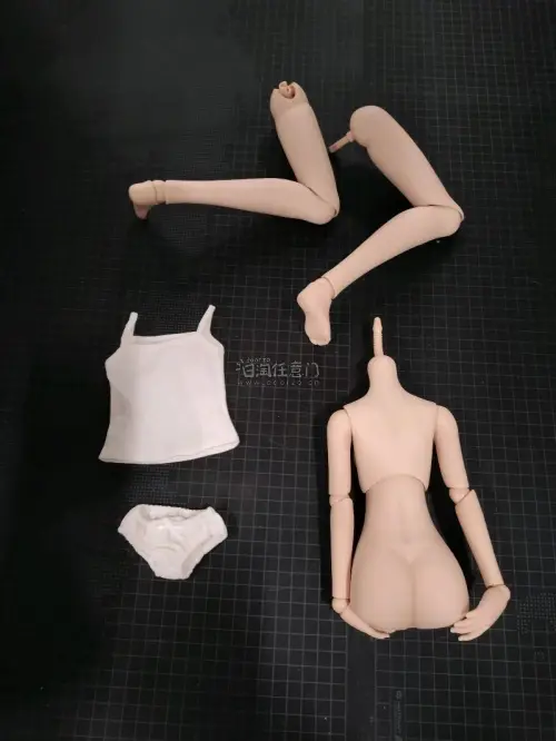 volks dd这类娃娃特点是体积大重量轻，通过分箱之后走按重量计费的ems又快又便宜，挖煤姬分箱服务很棒，吉吉国王可以加急，打包的也很结实~
