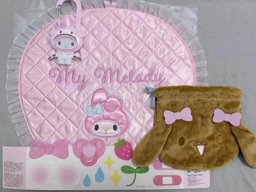 挖煤姬这次的速度依然稳得没话说，打包也严实，每件谷子到手都是完美，真的很安心。这次购入了许多追星利器。其中购入的戒指最为喜欢。可以戴在手上，特别之萌