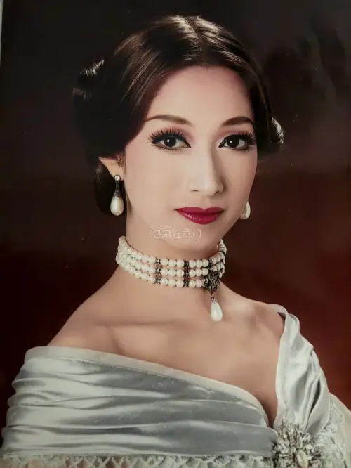 美丽的小姐姐