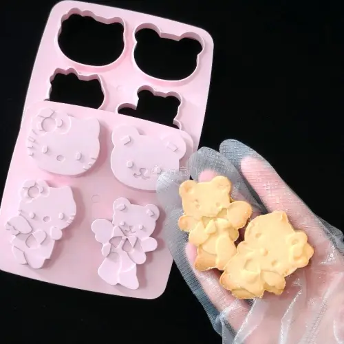 一直在挖煤姬收集Kitty的各种餐具和烘焙用品，日常生活里用这些摆放、制作食物，简直是给日常食物叠加了美味buff❗
*刚收到的曲奇模具已经被我用上啦，请看成品！是不很可爱呀~
可以把喜欢的卡通形象做成好吃的成品，成就感真是满满的✨
​挖煤姬平台界面清晰、操作简单，...