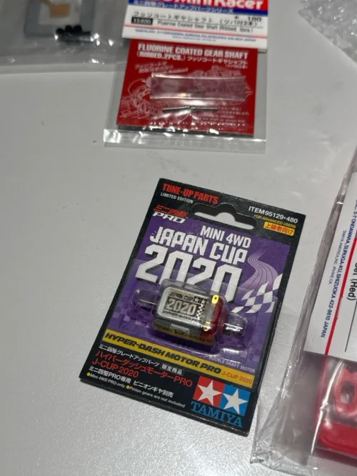 最近几乎天天在逛挖煤姬，所以几乎每天都能收到日本发来的快递。天天淘田宫迷你四驱车的装备，因为有些配件国内实在太贵，还是这里淘划算。各位赶紧拿起手机，淘起来，祝各位淘到心仪的东西！