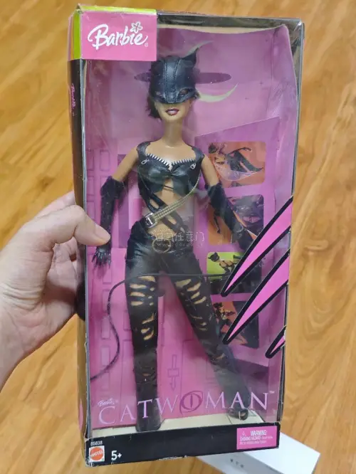 任意门代购|猫女芭比中古娃娃好评