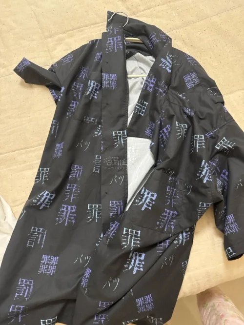 已经是挖煤姬的资深追随者了很多漂亮的完售品都能在这里以很实惠的价格买到，发货和物流更是没得说特别迅速安全啊物流全程都可以追逐特别棒