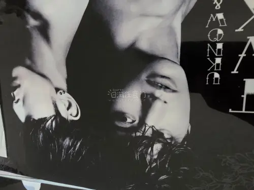 这次通过任意门日淘入手一大波东方神起周边，走的海运线路，差不多一个月顺利收到。包裹打包扎实，大量日历、写真、明信片都妥善防护，没有弯折破损。商品品相和描述基本一致，淘到不少早年稀有台历与日版周边。海运时效稳定，整体操作流程顺畅，客服响应及时，海淘追星好物选任意门很省...