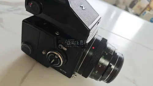自从买了奥林巴斯pen f的机器，就一直心心念念的想凑齐不同焦段，虽然很少拍胶片，但是忍不住几十块钱就能买到镜头，挺开心的。