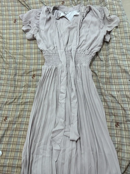 9月在挖煤姬淘到两件心仪的衣服，商品描述真实，实物到手成色超出预期。平台打包细心，运输过程没有磕碰，物流追踪很方便。整个海淘流程顺畅，客服响应及时，能安心买到日本中古服饰，购物体验很不错，推荐喜欢日淘衣服的朋友试试