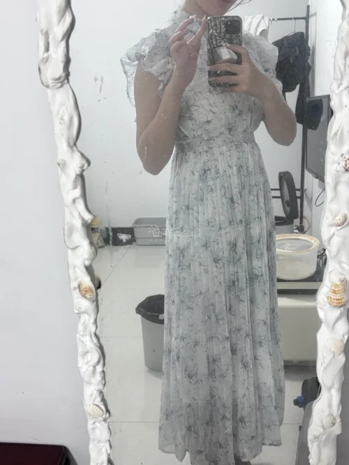 9月在挖煤姬淘到两件心仪的衣服，商品描述真实，实物到手成色超出预期。平台打包细心，运输过程没有磕碰，物流追踪很方便。整个海淘流程顺畅，客服响应及时，能安心买到日本中古服饰，购物体验很不错，推荐喜欢日淘衣服的朋友试试