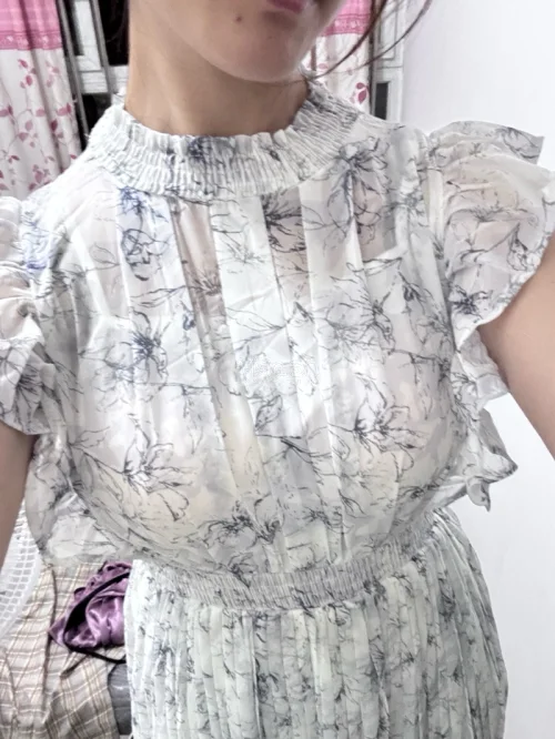 9月在挖煤姬淘到两件心仪的衣服，商品描述真实，实物到手成色超出预期。平台打包细心，运输过程没有磕碰，物流追踪很方便。整个海淘流程顺畅，客服响应及时，能安心买到日本中古服饰，购物体验很不错，推荐喜欢日淘衣服的朋友试试