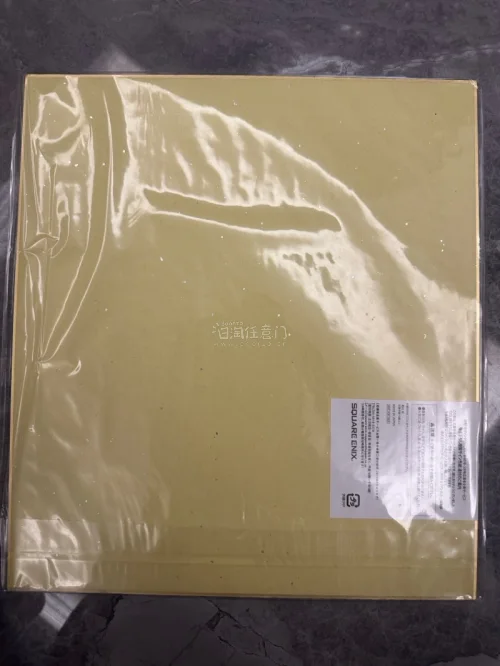 这单也是一年前到手的，历时许久蹲到的平价心水啵酱大色纸，独享尊贵厚泡沫包裹，品相不负所望保持良好(*^^*)