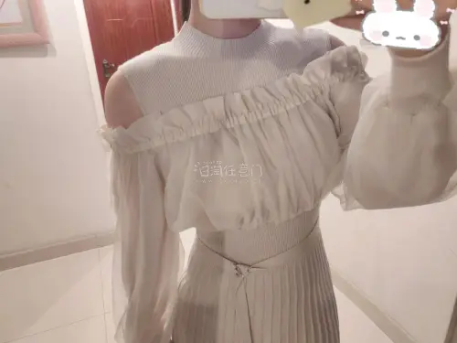 挖煤姬九月分享来啦！这次切的是Mercuryduo和snidel的衣服，走的是ems路线，合单速度很快，物流速度也非常快～运费也实惠，挖煤姬还经常有优惠券和积分活动，体验感很好，非常好的一次海淘体验！
搜索引擎很好用！关键词可以很快锁定想要的好物～